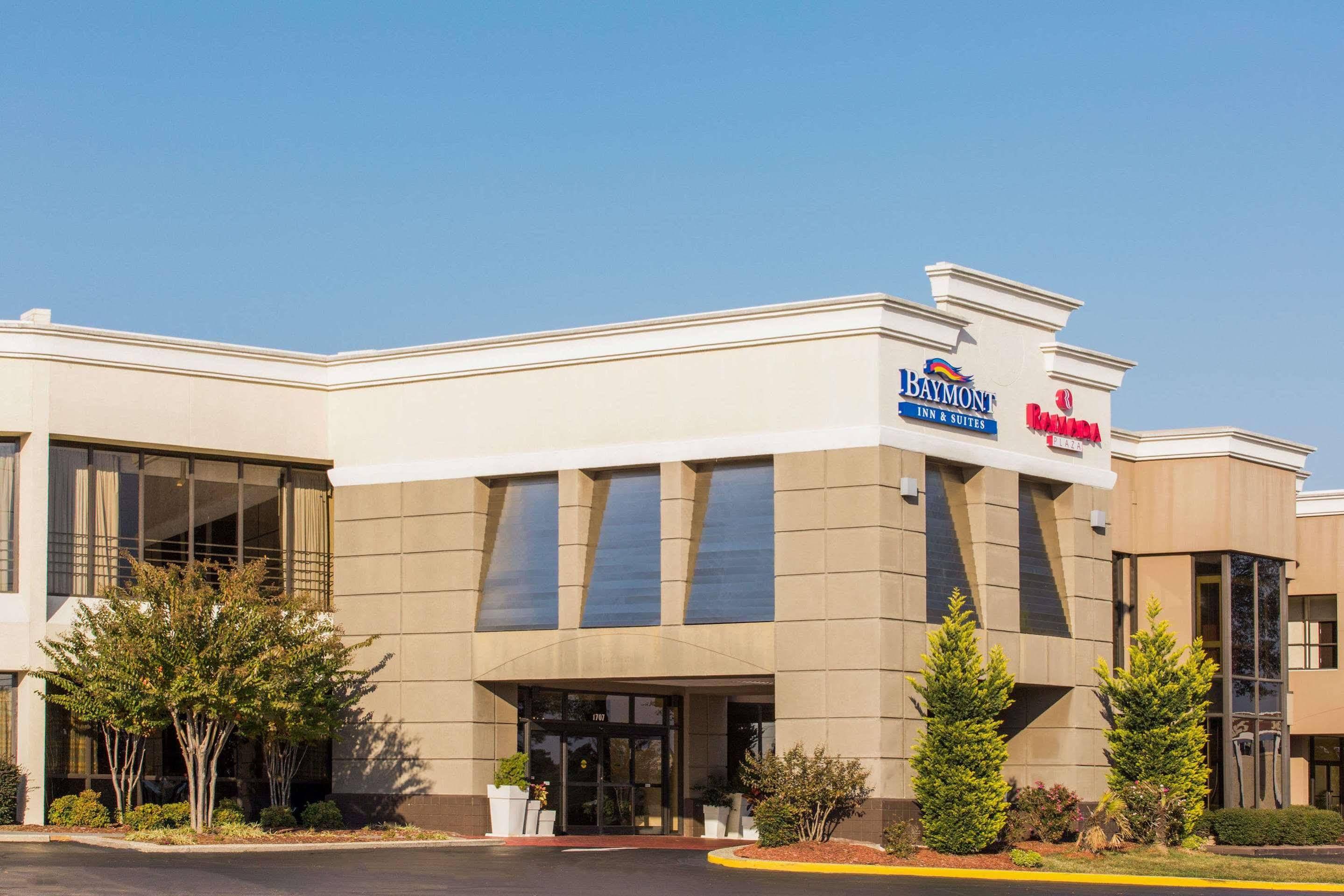 Baymont By Wyndham Fayetteville Fort Bragg Area Bagian luar foto