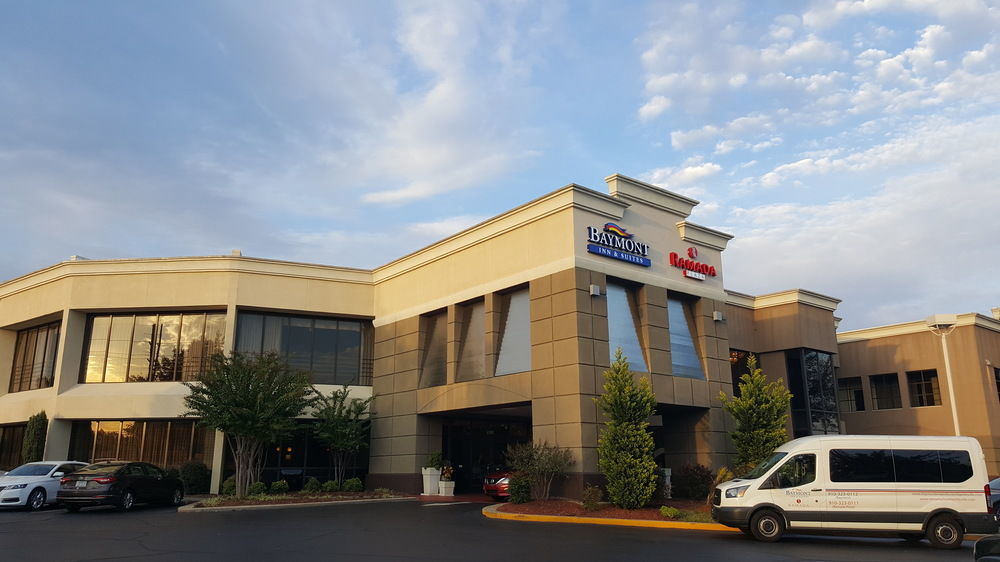 Baymont By Wyndham Fayetteville Fort Bragg Area Bagian luar foto
