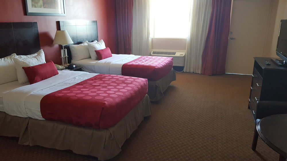 Baymont By Wyndham Fayetteville Fort Bragg Area Bagian luar foto