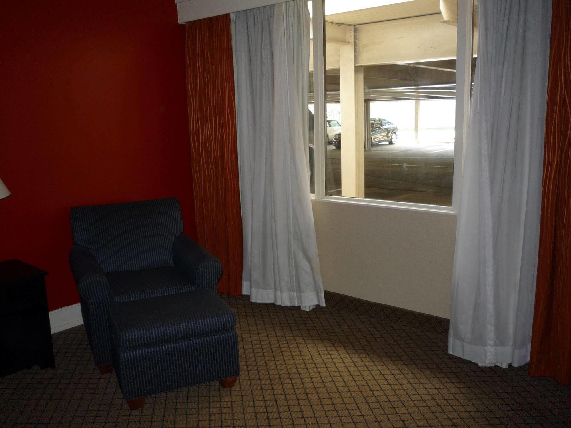 Baymont By Wyndham Fayetteville Fort Bragg Area Bagian luar foto