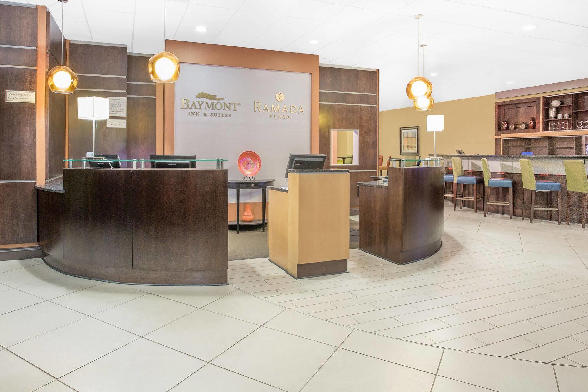 Baymont By Wyndham Fayetteville Fort Bragg Area Bagian luar foto
