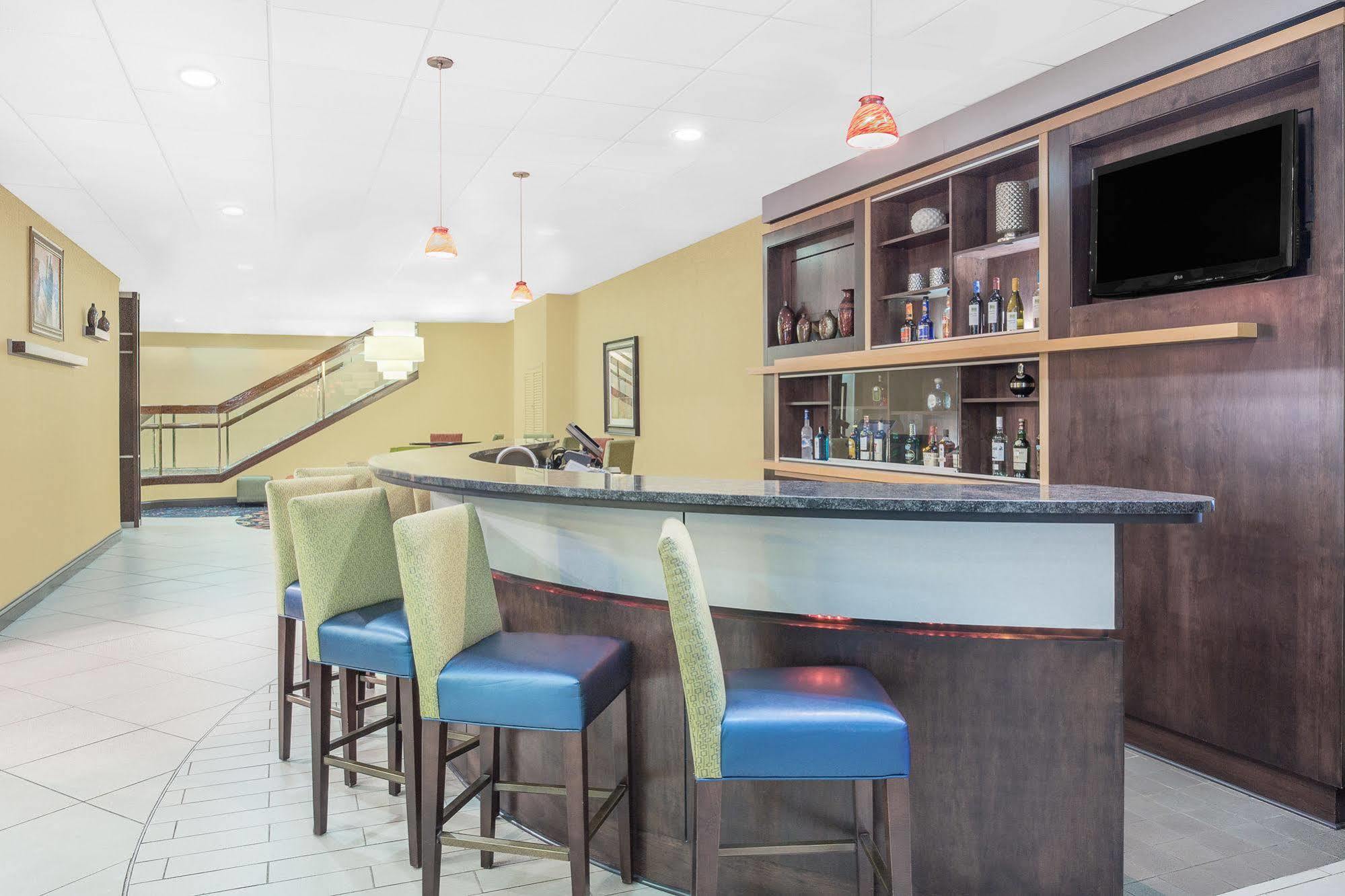 Baymont By Wyndham Fayetteville Fort Bragg Area Bagian luar foto